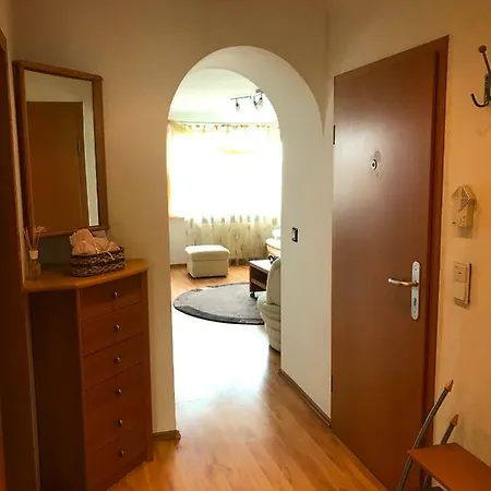 3-zimmer Wohnung, Nahe Messe Dusseldorf/essen