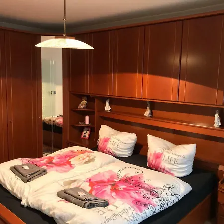 3-zimmer Wohnung, Nahe Messe Dusseldorf/essen *