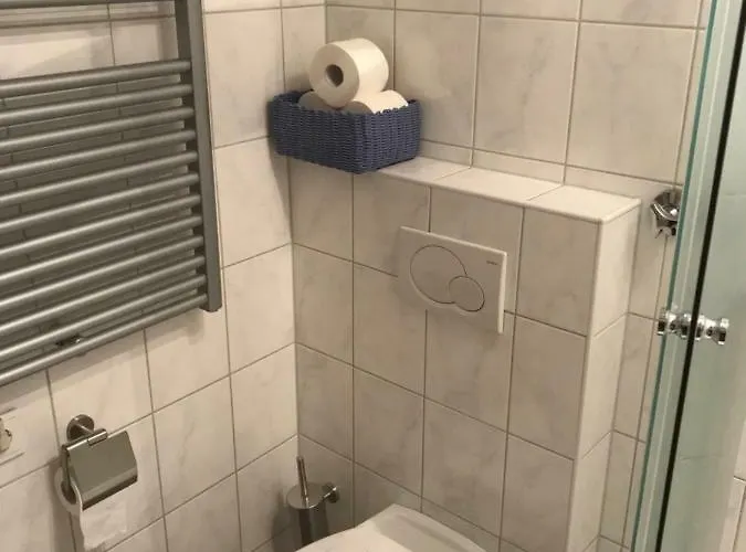 Apartment Modernes 3-Zimmer Apartment Fuer 5 Personen Nahe Messe Duesseldorf *